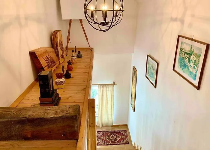 Aquila 벨리 이스카르